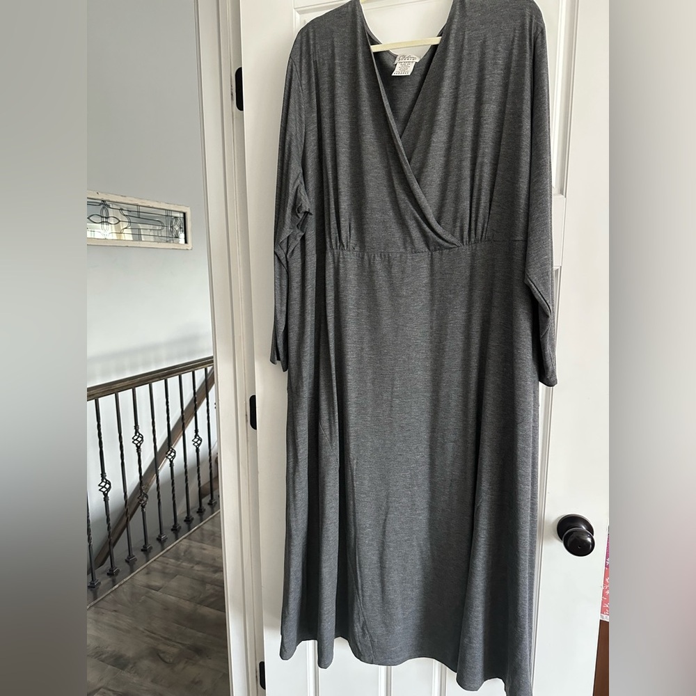 Women’s plus size 4X knit maxi dark gray dress. Cross-over bust detail.